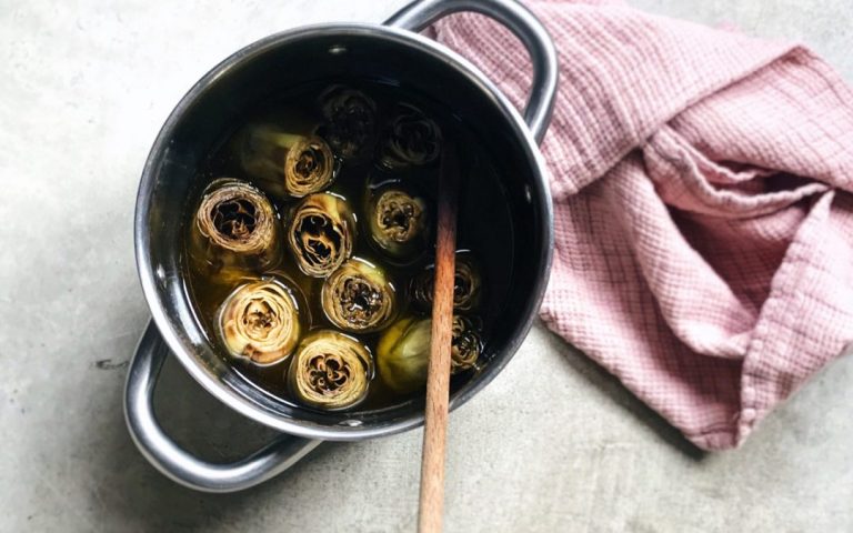 Alcachofas Confitadas en Aceite de Oliva