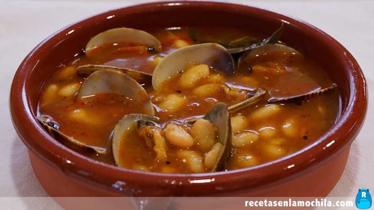 Alubias de bote con almejas a la marinera