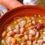 Alubias blancas con verduras en olla rápida