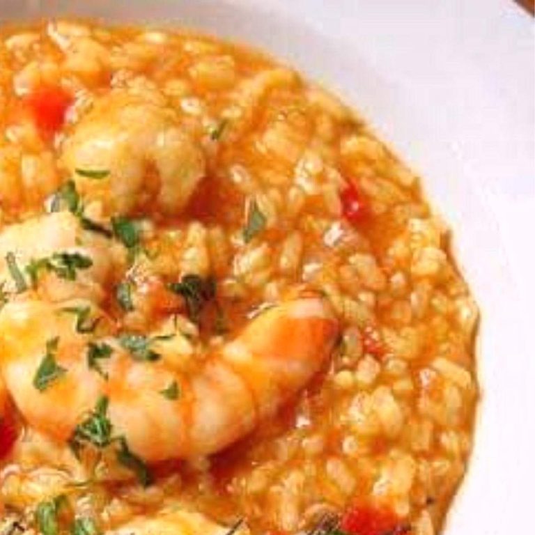 Arroz Blanco con Gambas al Ajillo