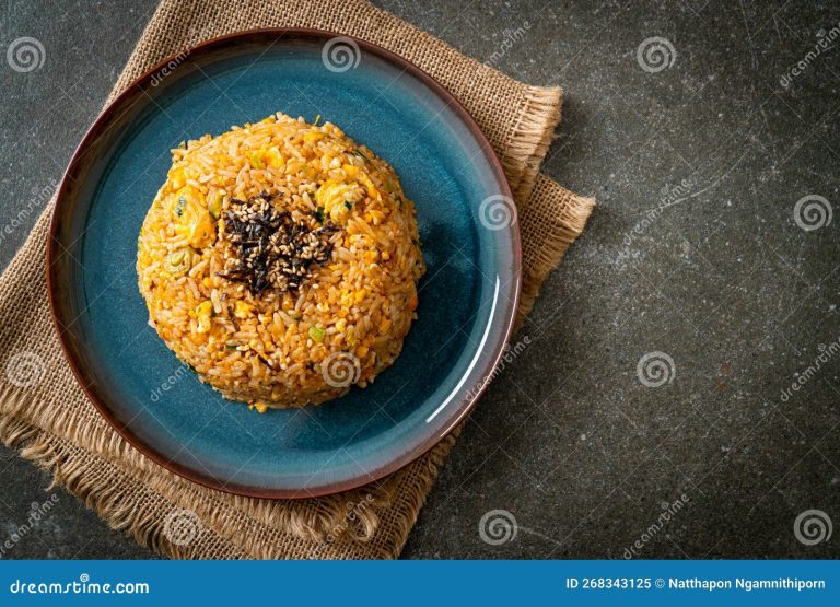 Cómo hacer arroz frito con huevo