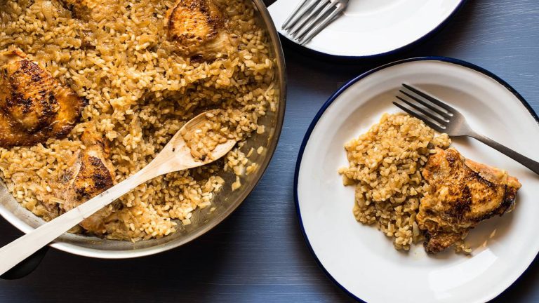 Cómo quitar lo salado al arroz blanco