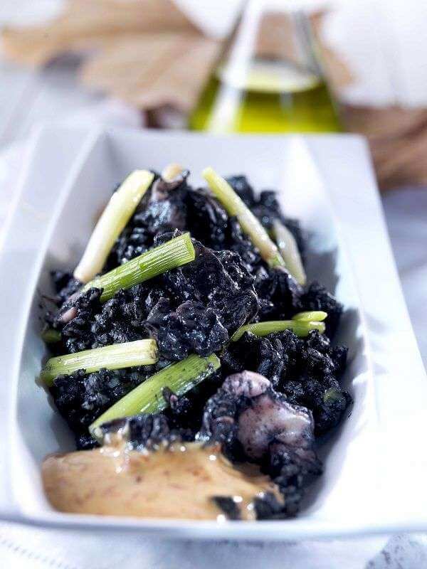 Arroz Negro con Sepia: Receta Fácil