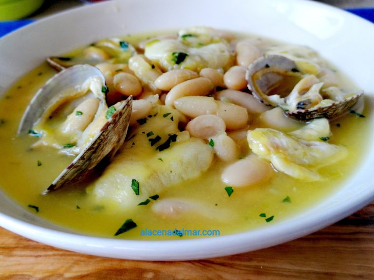 Bacalao a la llauna con alubias