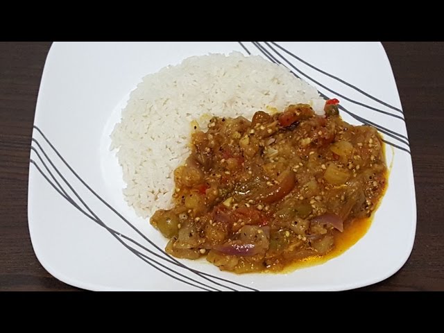 Berenjenas Guisadas con Tomate y Cebolla