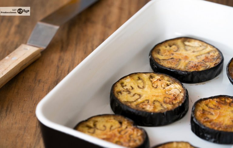 Berenjenas al Horno con Tomate y Bechamel