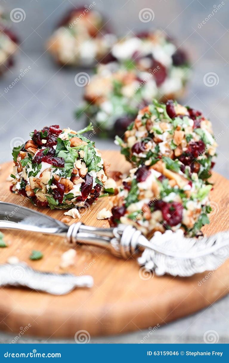 Bola de queso con nueces