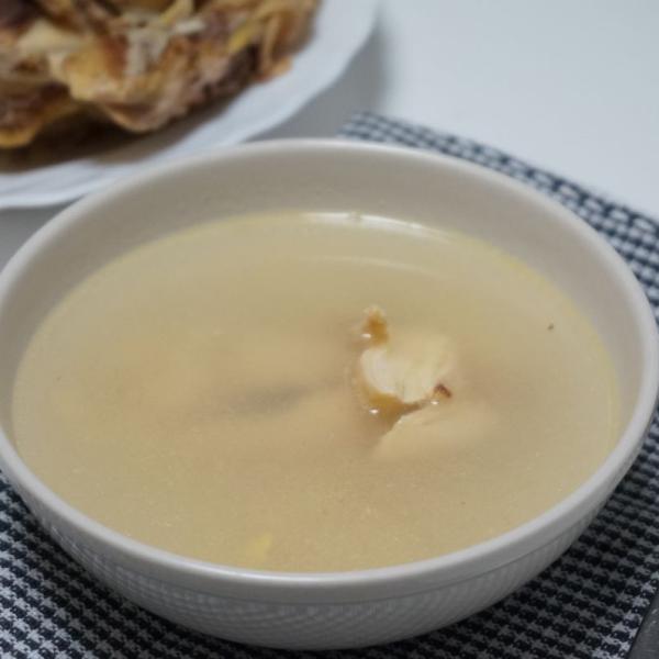 Caldo Blanco de la Abuela