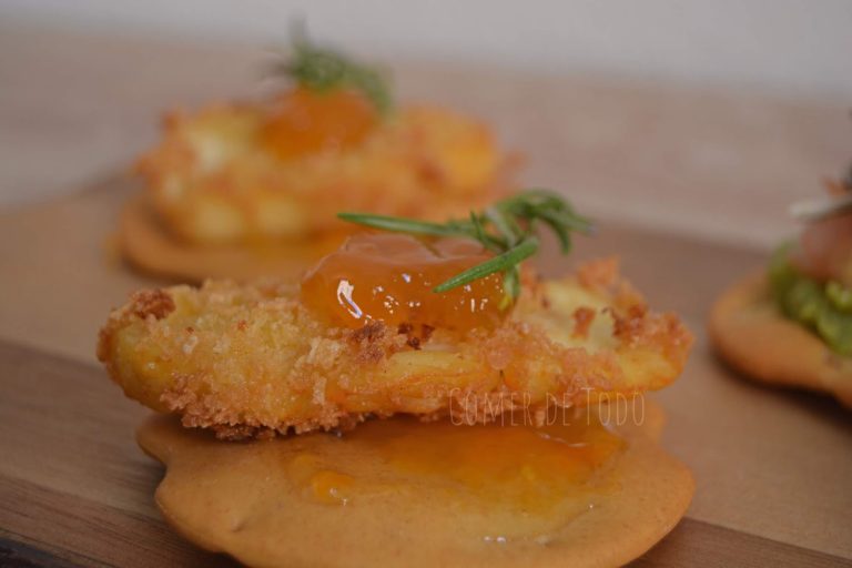 Canapés de Anchoas y Pimientos