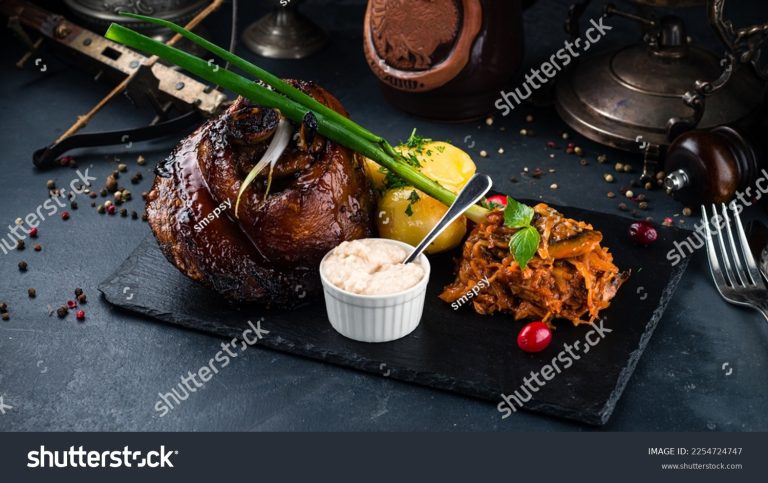 Paleta de Cerdo al Horno Estilo Gallego