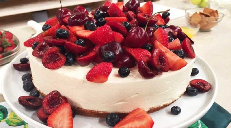 Cheesecake con yogur griego y queso crema