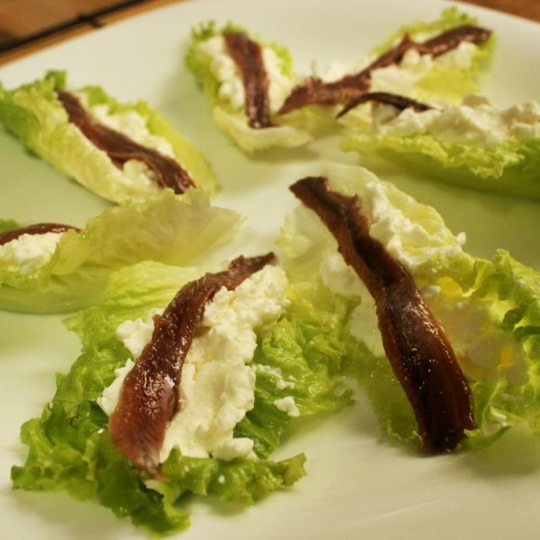 Cogollos de Tudela con Anchoas y Queso