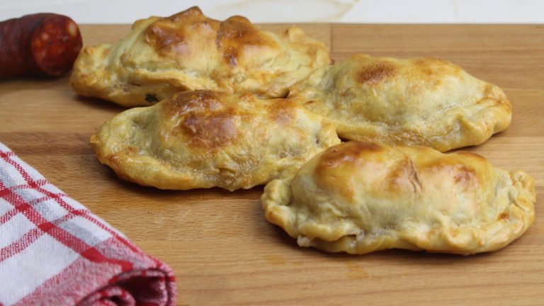 Empanadillas de Espinacas y Piñones