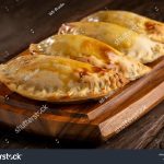 Masa de Empanada con Vino Blanco y Pimentón