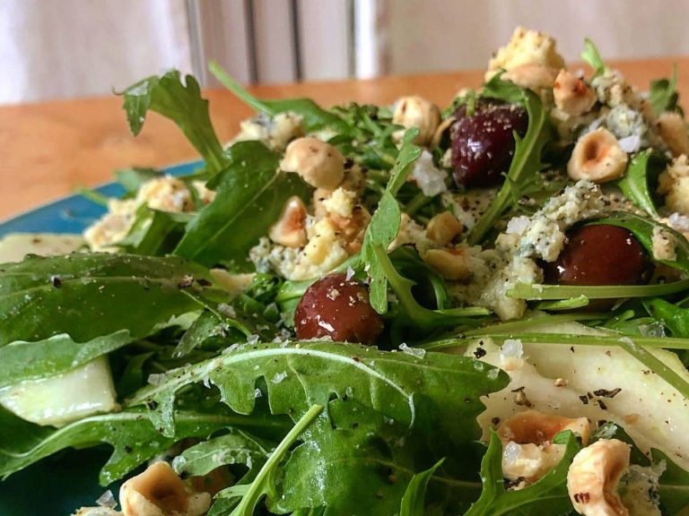 Ensalada de Rúcula con Queso de Cabra