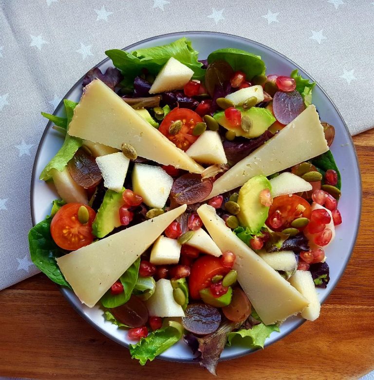 Ensalada de Pollo y Aguacate Manzana