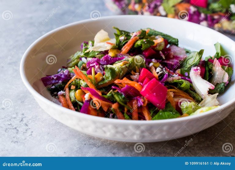 Ensalada de Repollo Crudo y Tomate