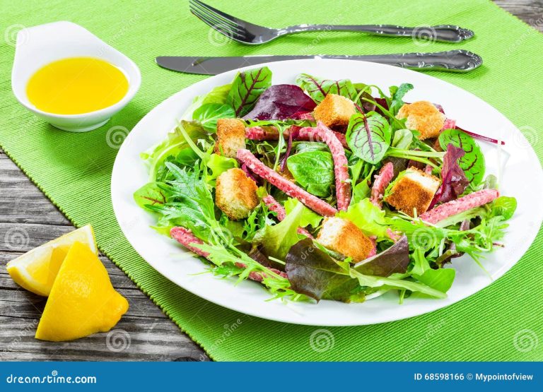 Ensalada de Piña y Manzana con Lechuga