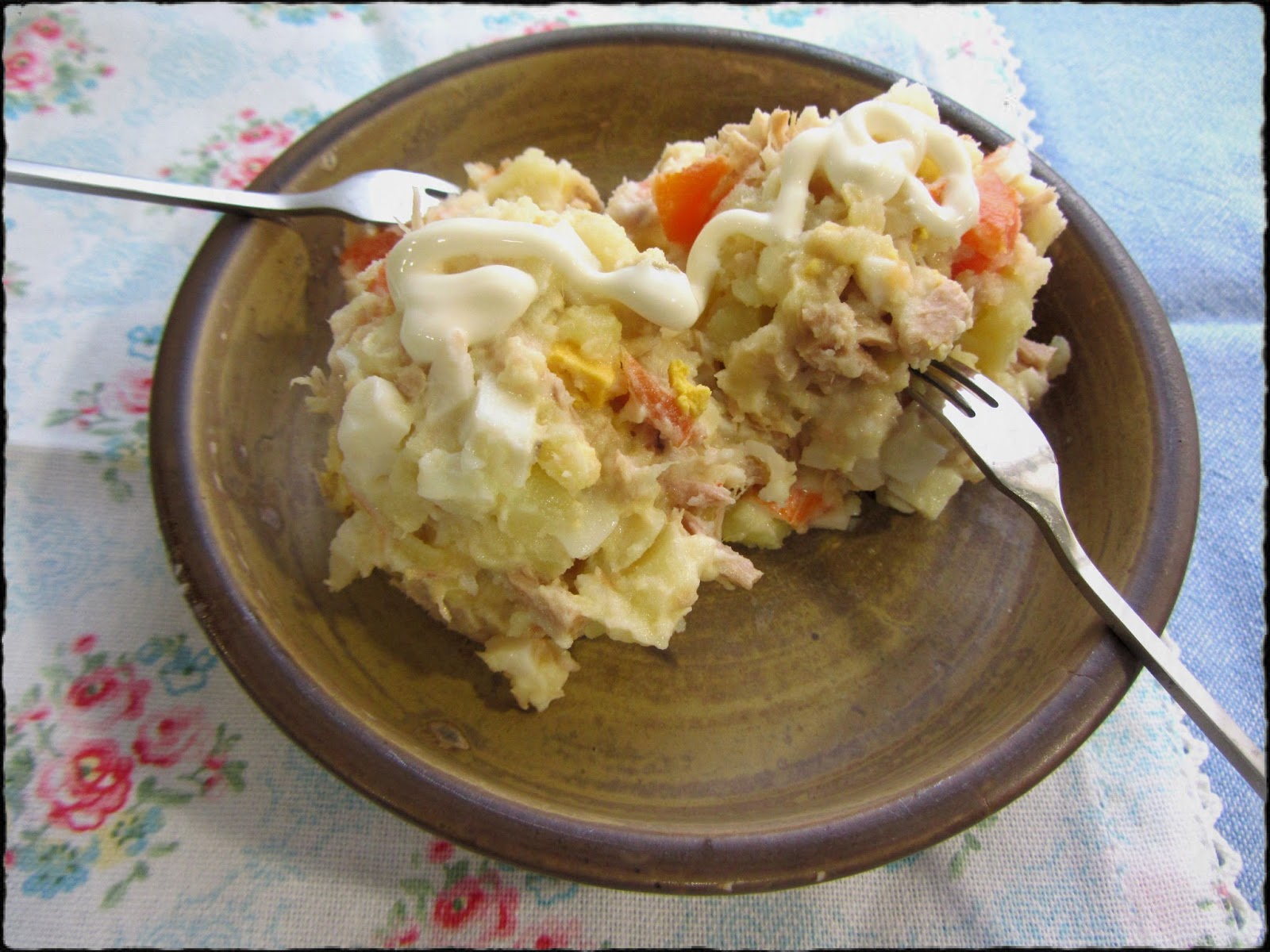 ensaladilla-rusa-deliciosa-y-apetitosa