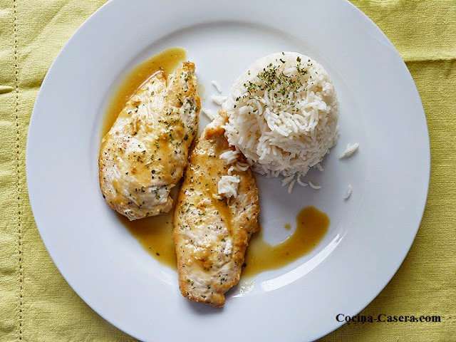 Filetes de pollo con nata y champiñones