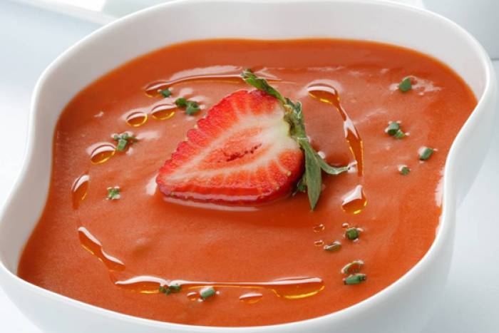 Gazpacho de fresas Jordi Cruz