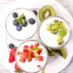 frutas-frescas-y-yogur