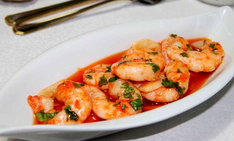 Gambas al Pil Pil o al Ajillo