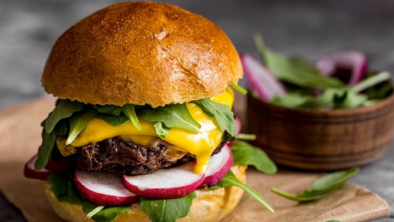 Hamburguesa de coliflor y queso