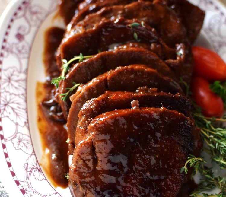 Lomo de Cerdo Asado en Salsa