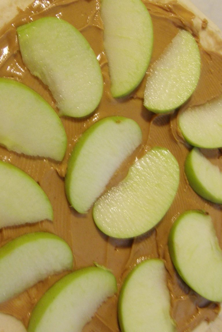 Manzanas con crema de cacahuete