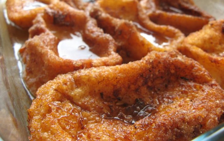 Cómo hacer el almíbar de miel para torrijas