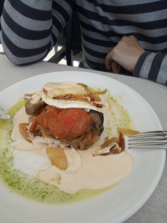 Milhojas de Verdura con Queso de Cabra