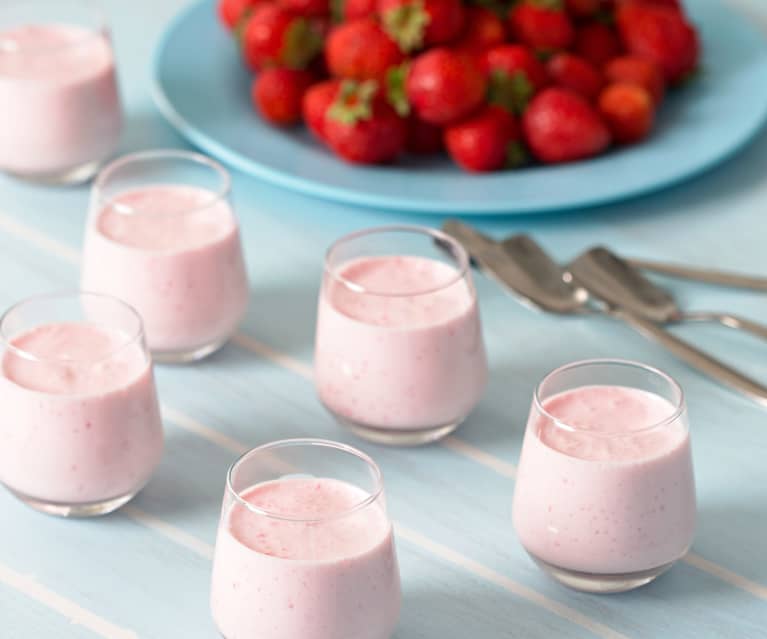 Mousse de fresa Thermomix con yogur