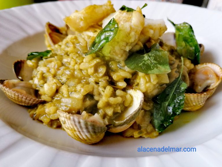 Arroz Caldoso con Berberechos de Lata