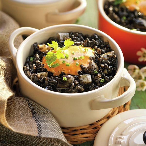 Arroz Negro con Ali Oli