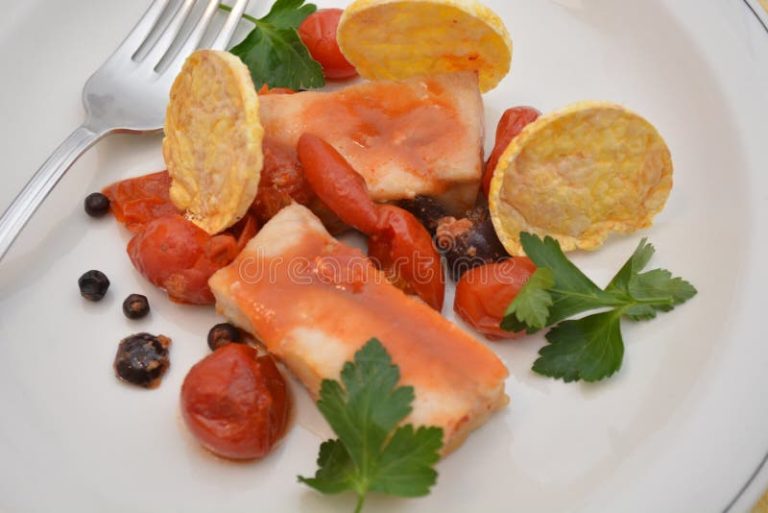 Bacalao con almendras y gambas