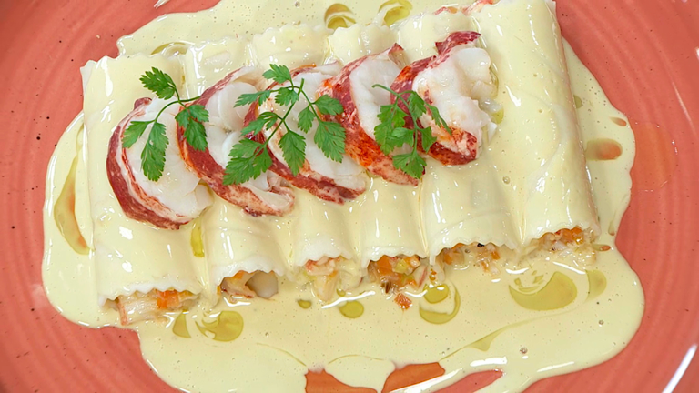 Canelones de Carrillera con Bechamel Trufada