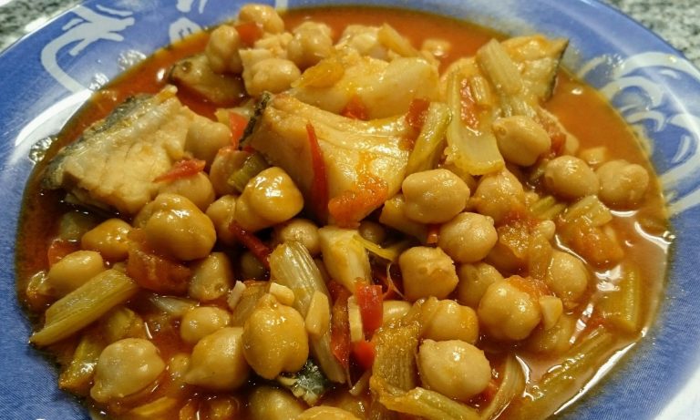 Garbanzos con Bacalao: Receta de la Abuela