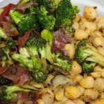 Garbanzos con Brócoli al Curry plato-de-garbanzos-con-brocoli