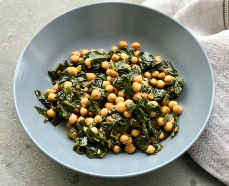 Garbanzos con Espinacas y Huevo Duro en Olla Express