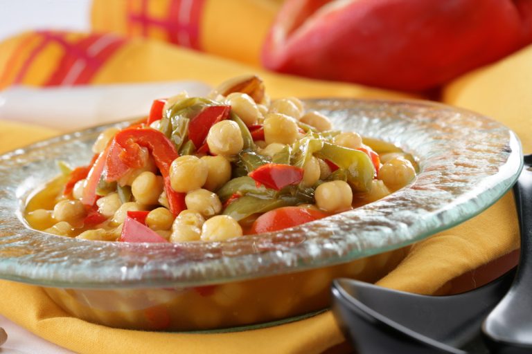 Garbanzos con Verduras de Bote