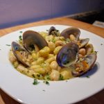 plato-de-mariscos-y-legumbres