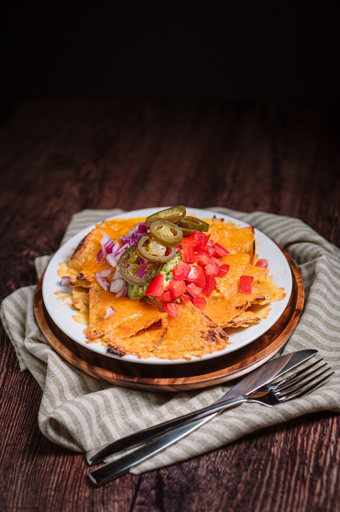 Nachos con guacamole y pico de gallo