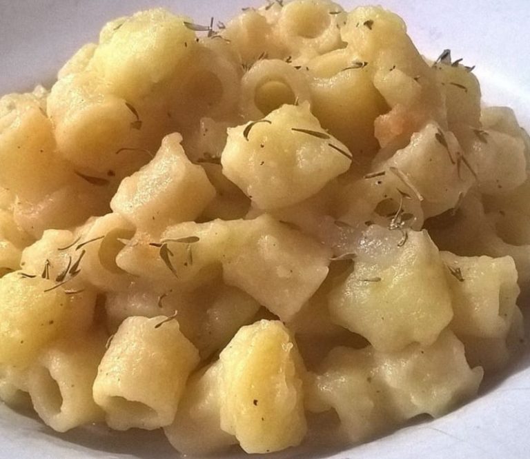 Pasta con Patatas a la Napolitana