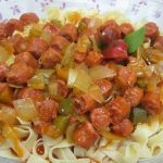 plato-de-pasta-con-salchichas