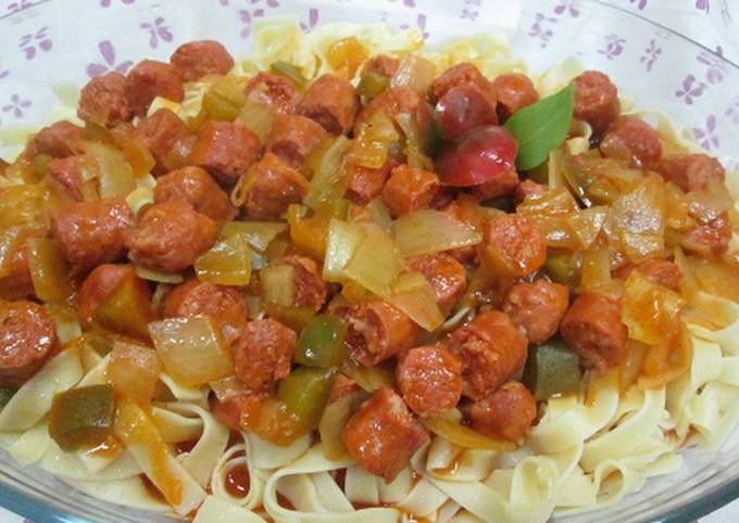 Pasta con Salchichas: Receta Italiana