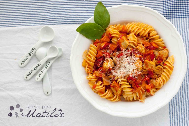 Pasta con Verduras Salteadas y Champiñones