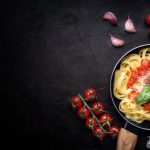 Pasta con Burrata y Tomates