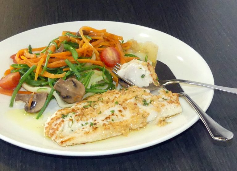 Pescado con Verduras en Sartén