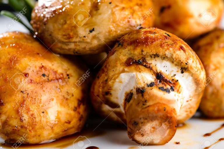 Bacalao a la Miel con Pasas y Piñones